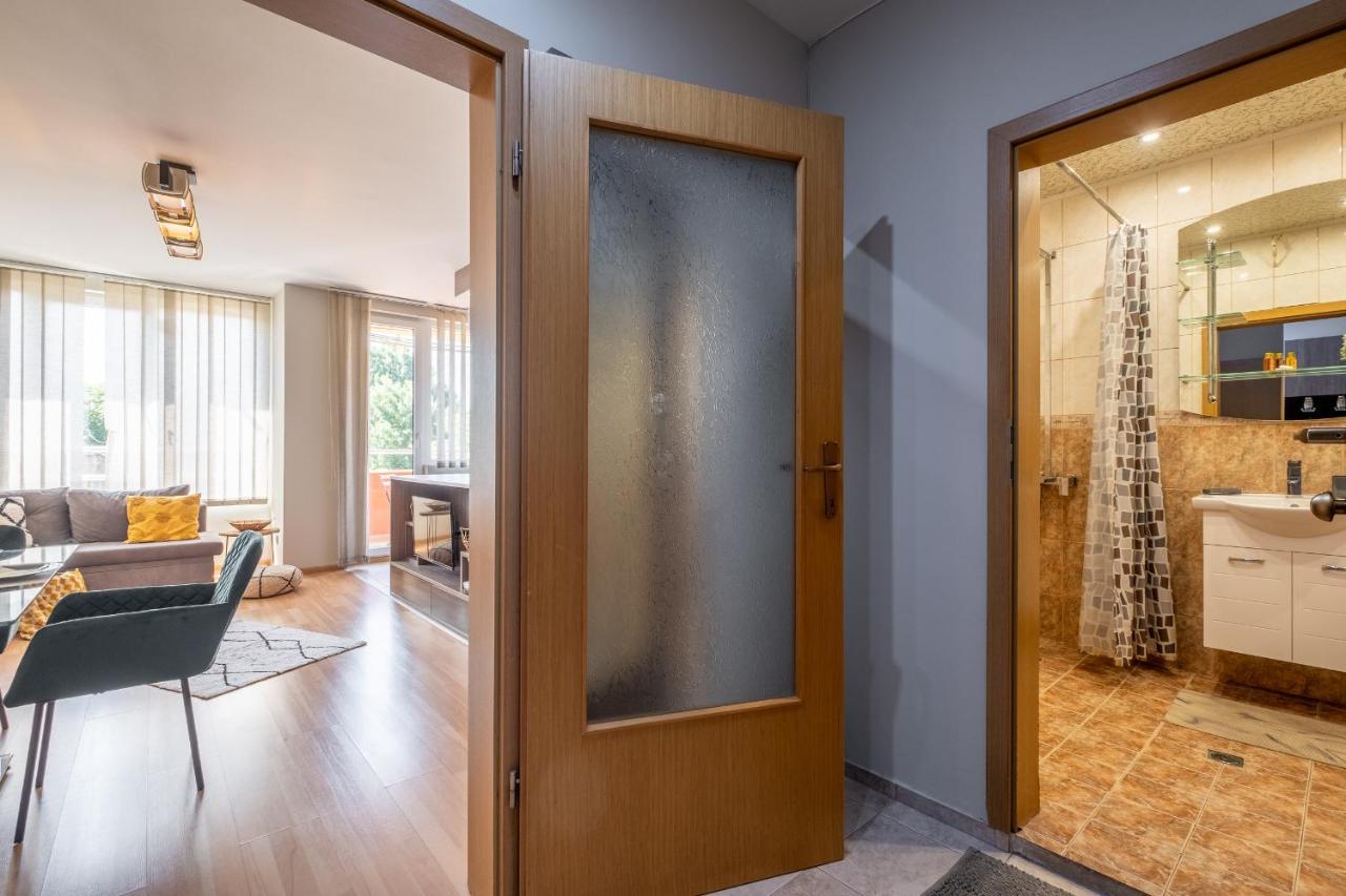 Deja Vu, Cozy & Quiet 1 Bdr Apt Fast Wi-Fi Sofia Exterior photo