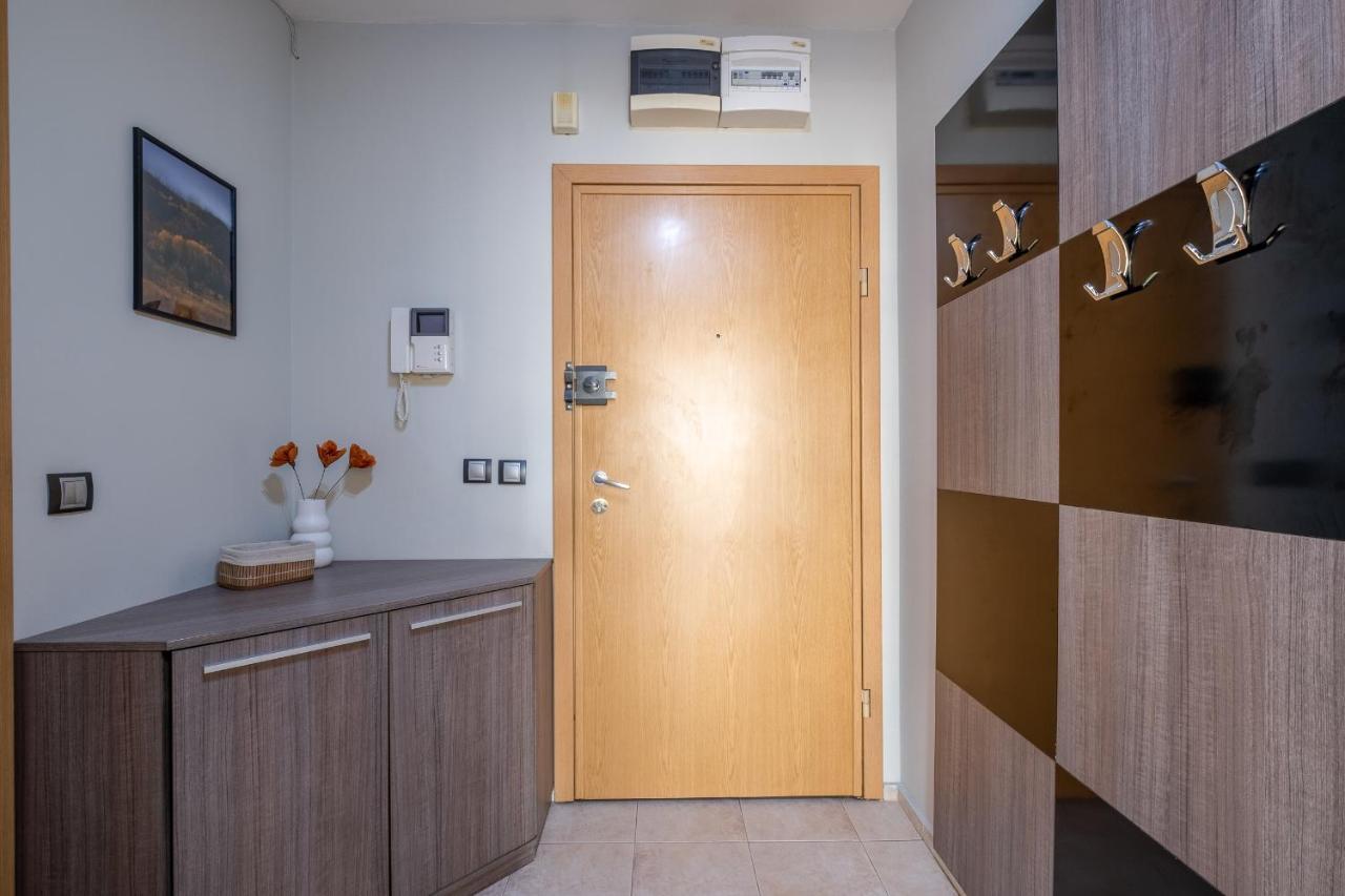 Deja Vu, Cozy & Quiet 1 Bdr Apt Fast Wi-Fi Sofia Exterior photo