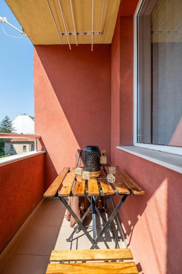 Deja Vu, Cozy & Quiet 1 Bdr Apt Fast Wi-Fi Sofia Exterior photo